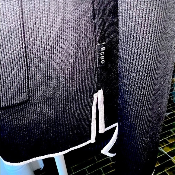 NWOT BCBGMAXAZRIA Black Knit White Trim Open Front Sweater Blazer Size Medium - Picture 10 of 13